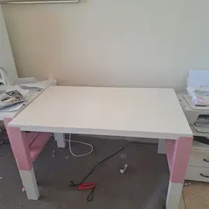 Desk and chair for kids, Larnaca — Oroklini