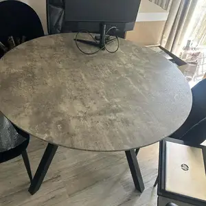 Dining table, Limassol — Limassol - Mesa Geitonia