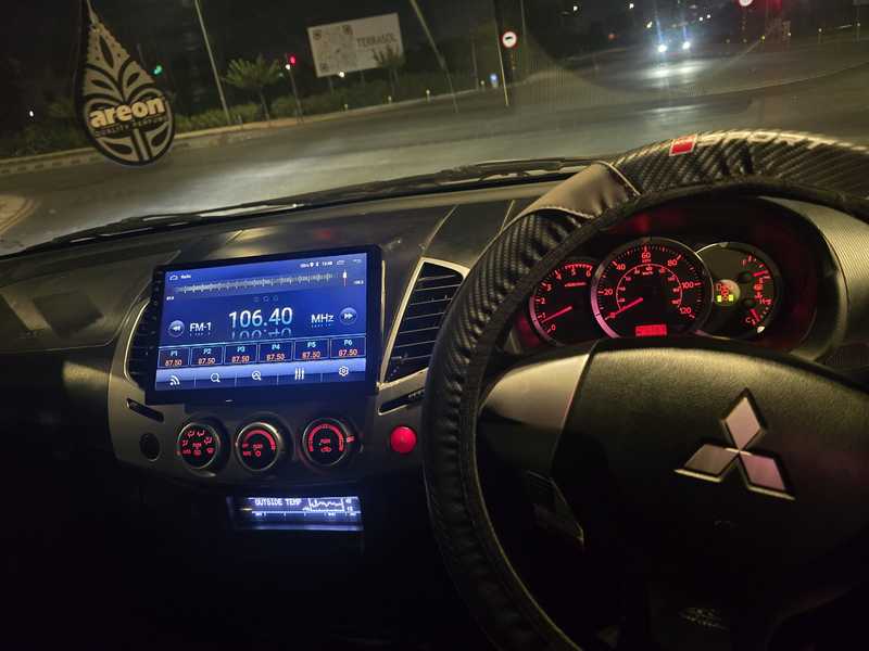 2015 Mitsubishi L200 2,4L 2015 Cyprus