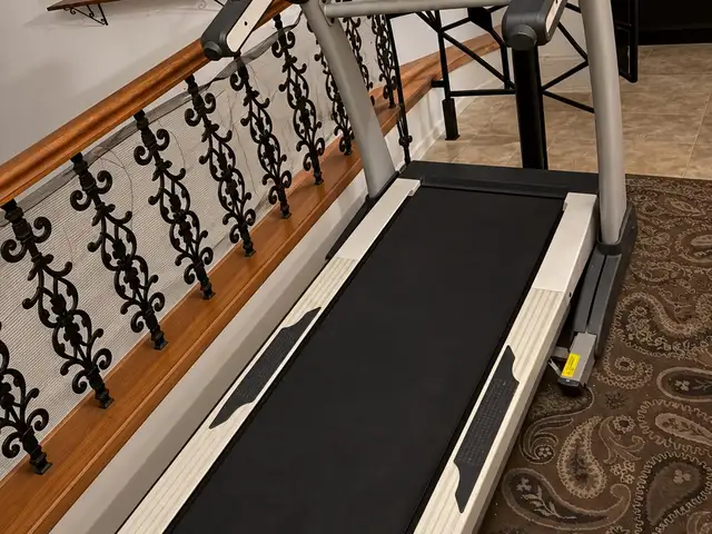 Function treadmill, Nicosia — Kato Deftera