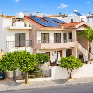 3-bedroom apartment to rent, Limassol — Limassol - Mesa Geitonia