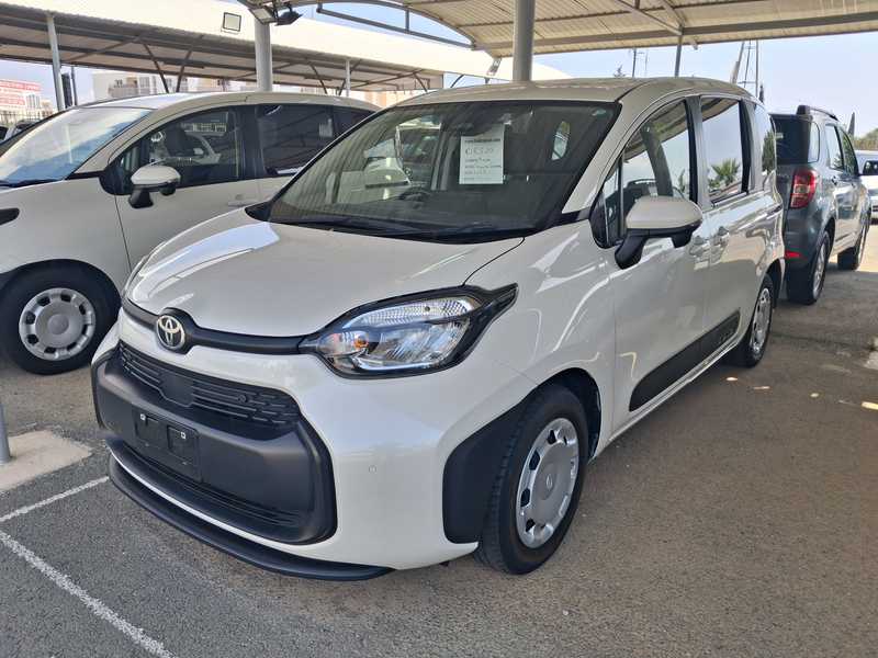 Toyota Sienta 1,5L 2023