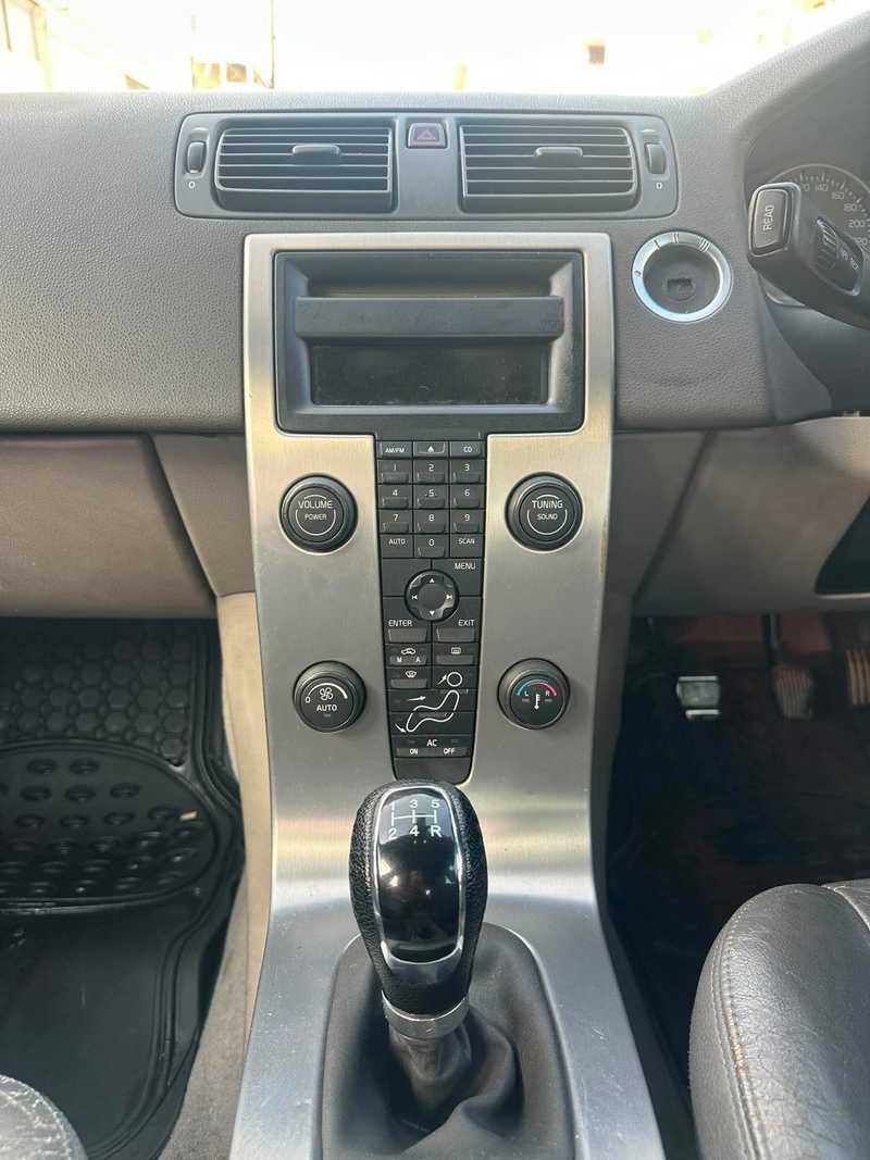 2005 Volvo S40 1,6L 2005 Cyprus