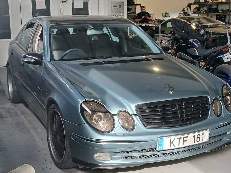 2004 Mercedes-Benz E-Class 2,2L 2004 Cyprus