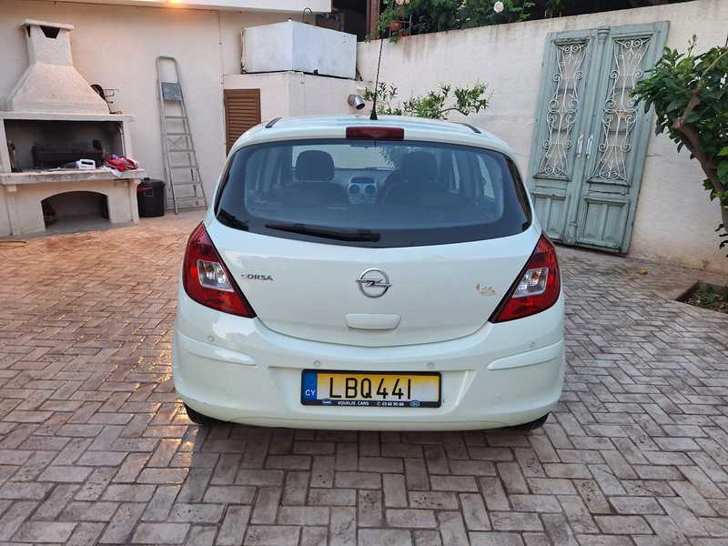 2013 Opel, Vauxhall Corsa 1,4L 2013 Cyprus