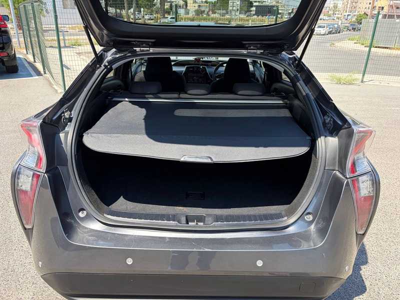 2017 Toyota Prius 1,8L 2017 Cyprus