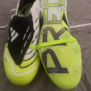 Adidas predators pro ft fg, Επαρχία Λάρνακας — Μενεού