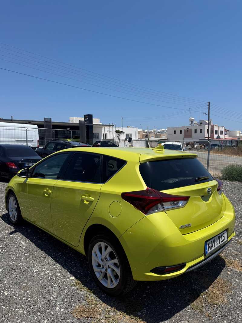 2015 Toyota Auris 1,5L 2015 Cyprus