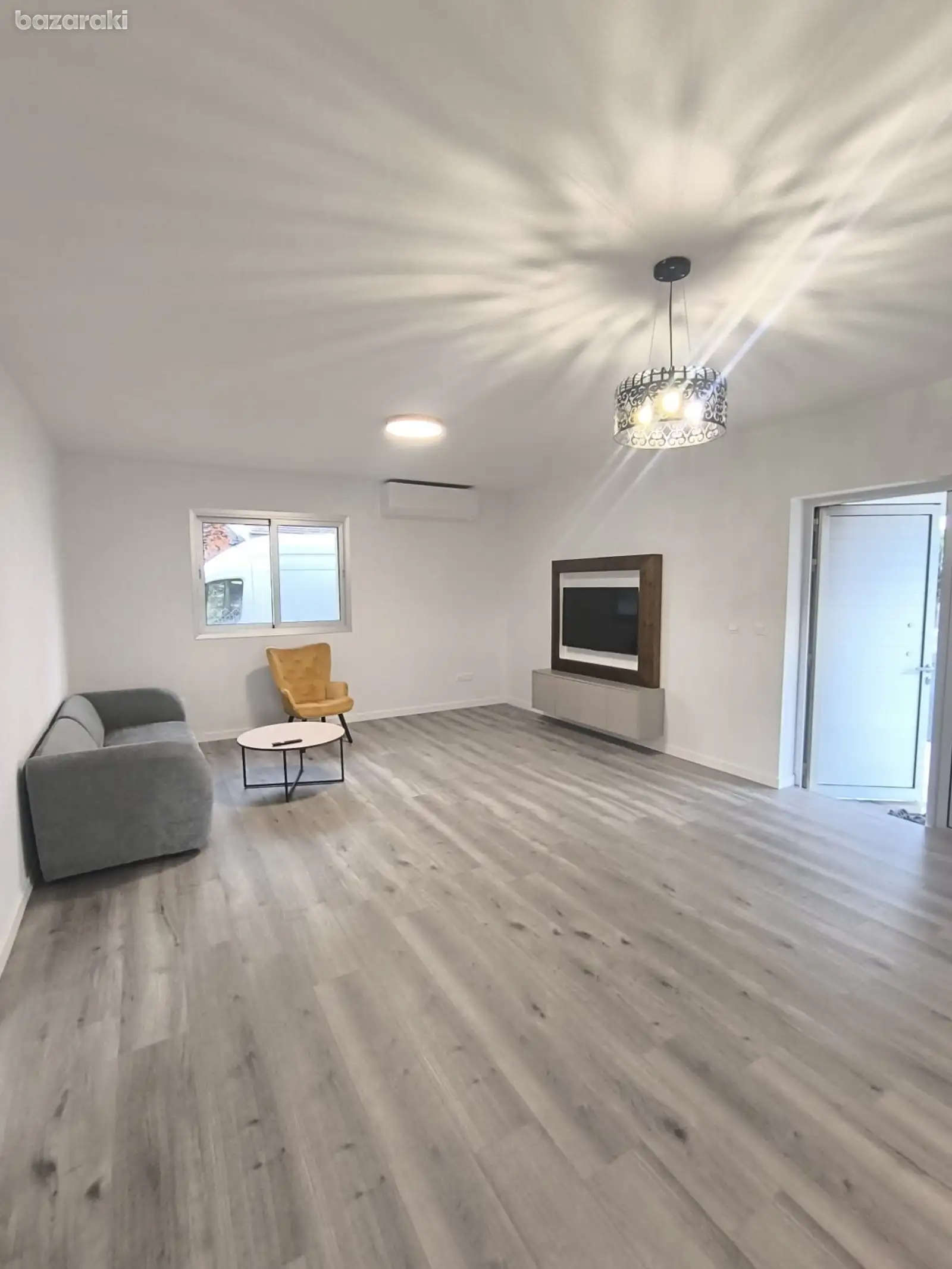 House, 3 bedrooms — 3