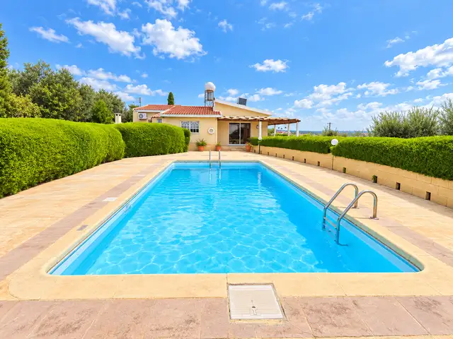 3-bedroom semi-detached to rent, Paphos — Pegeia