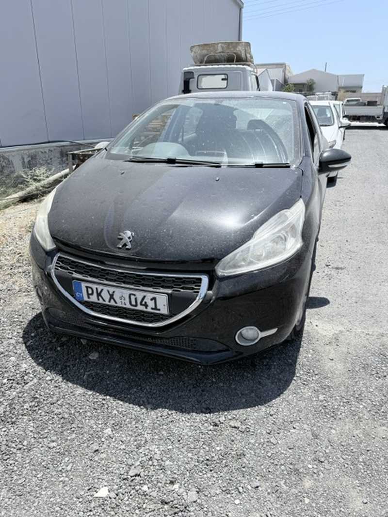 Peugeot 208 1,5L 2014