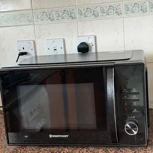 Westpoint microwave, Larnaca — Larnaka - Kamares