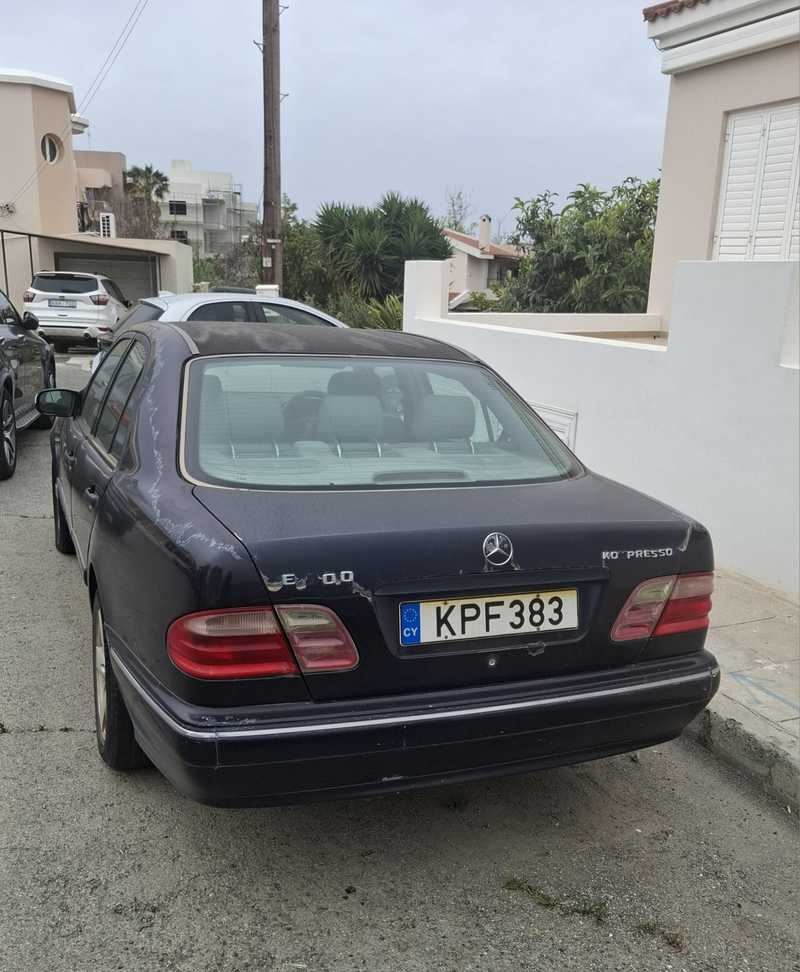 2001 Mercedes-Benz E-Class 2,0L 2001 Cyprus
