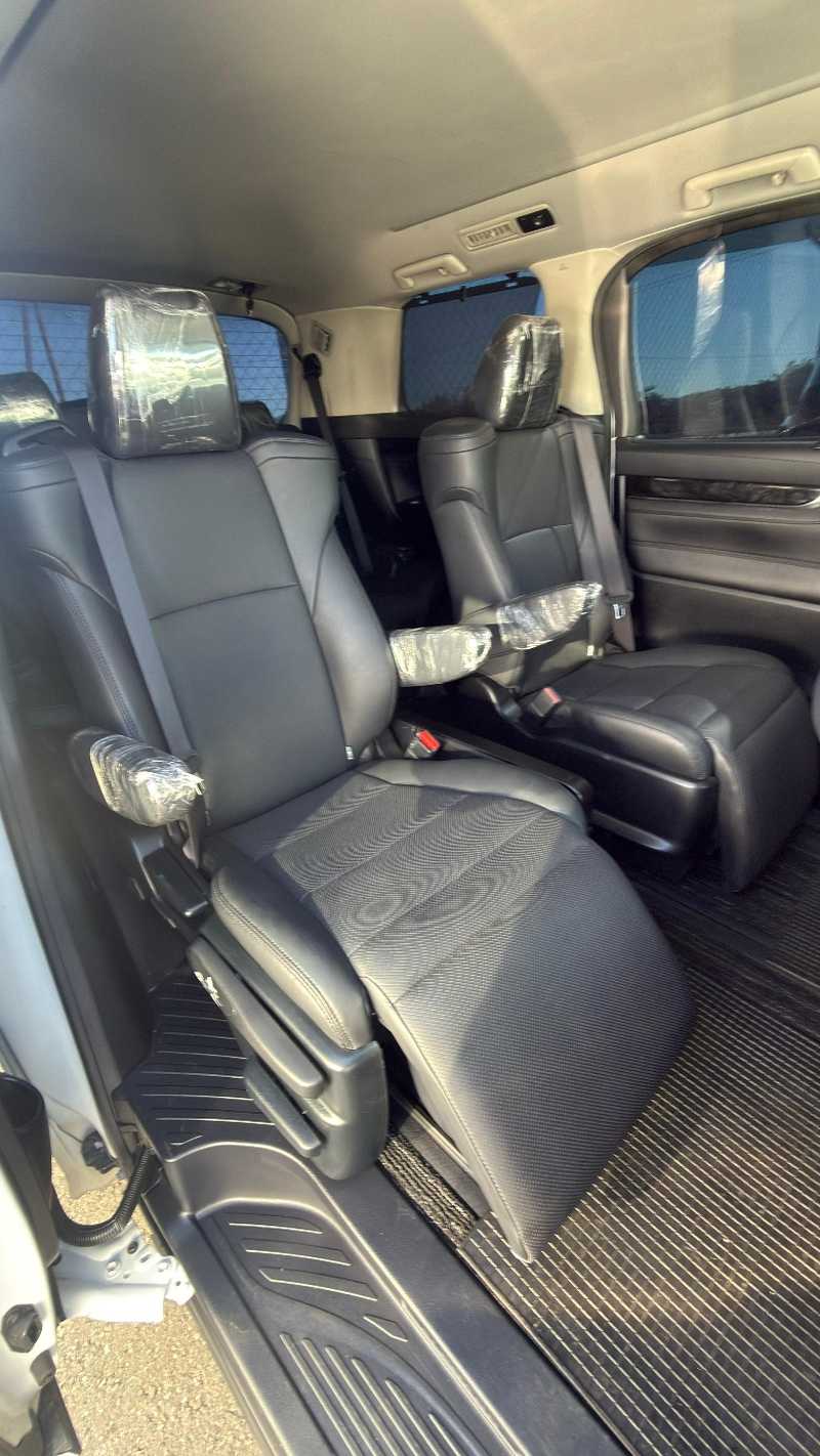 2021 Toyota Alphard 2,5L 2021 Cyprus