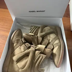 Isabel marant sneakers size 39 taupe as new, Nicosia — Aglantzia
