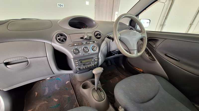 2001 Toyota Vitz 1,0L 2001 Cyprus