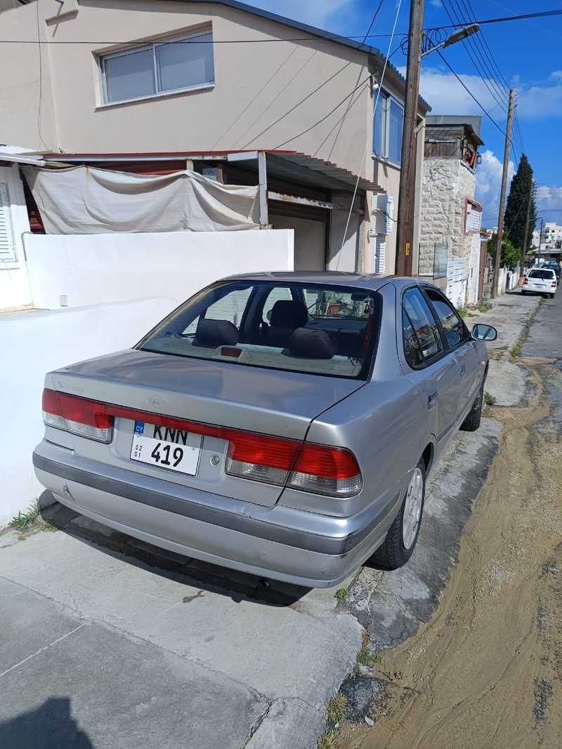 2001 Nissan Sunny 2,2L 2001 Cyprus