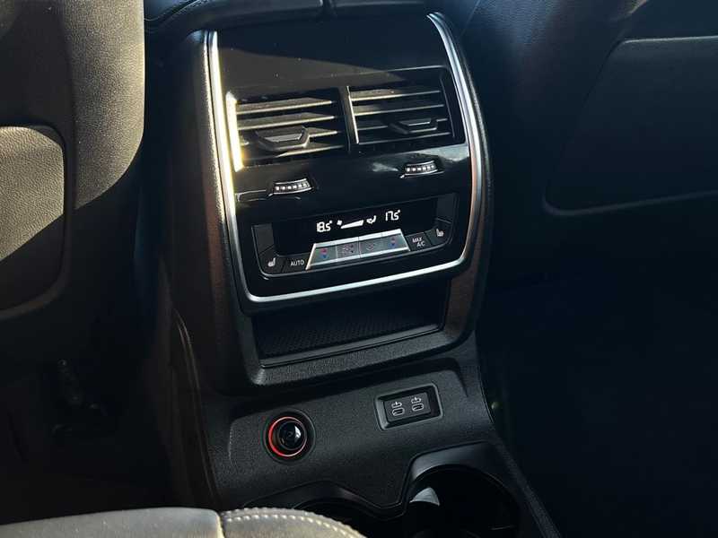 2024 BMW X7 4,4L 2024 Cyprus