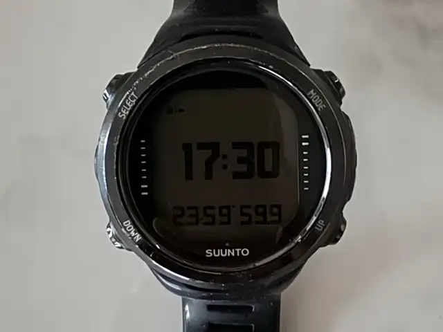 Suunto d4i καταδυτικό ρολόι / dive computer σε πλήρη λειτουργία., Limassol — Limassol - Linopetra