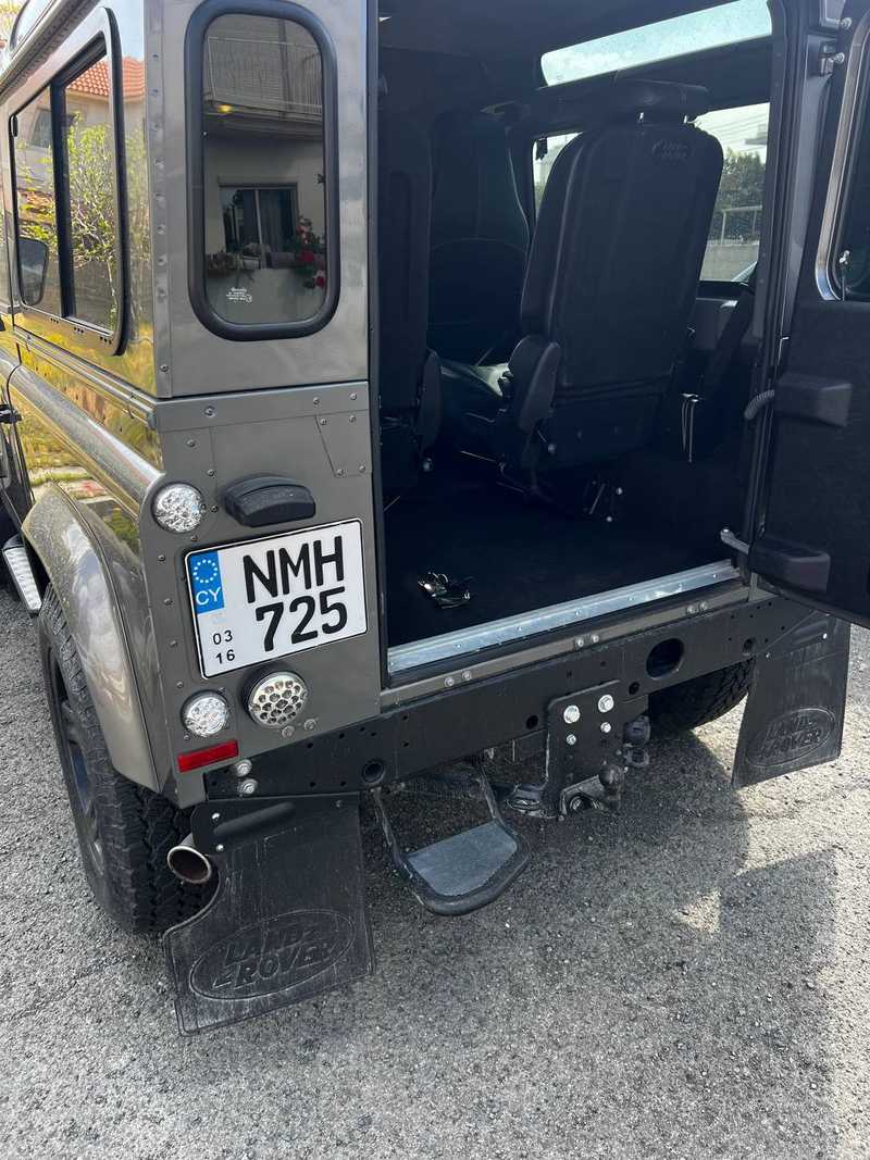 2016 Land Rover Defender 2,2L 2016 Cyprus
