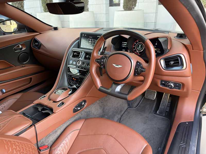 2020 Aston Martin DBS 5,2L 2020 Cyprus