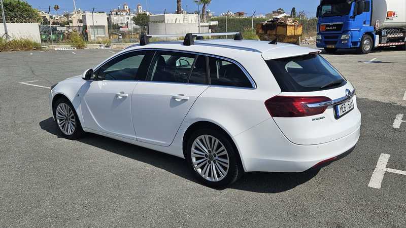 2014 Opel, Vauxhall Insignia 2,0L 2014 Cyprus