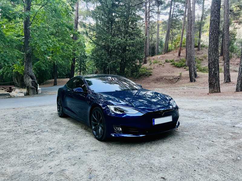 Tesla Model S Electric 2017