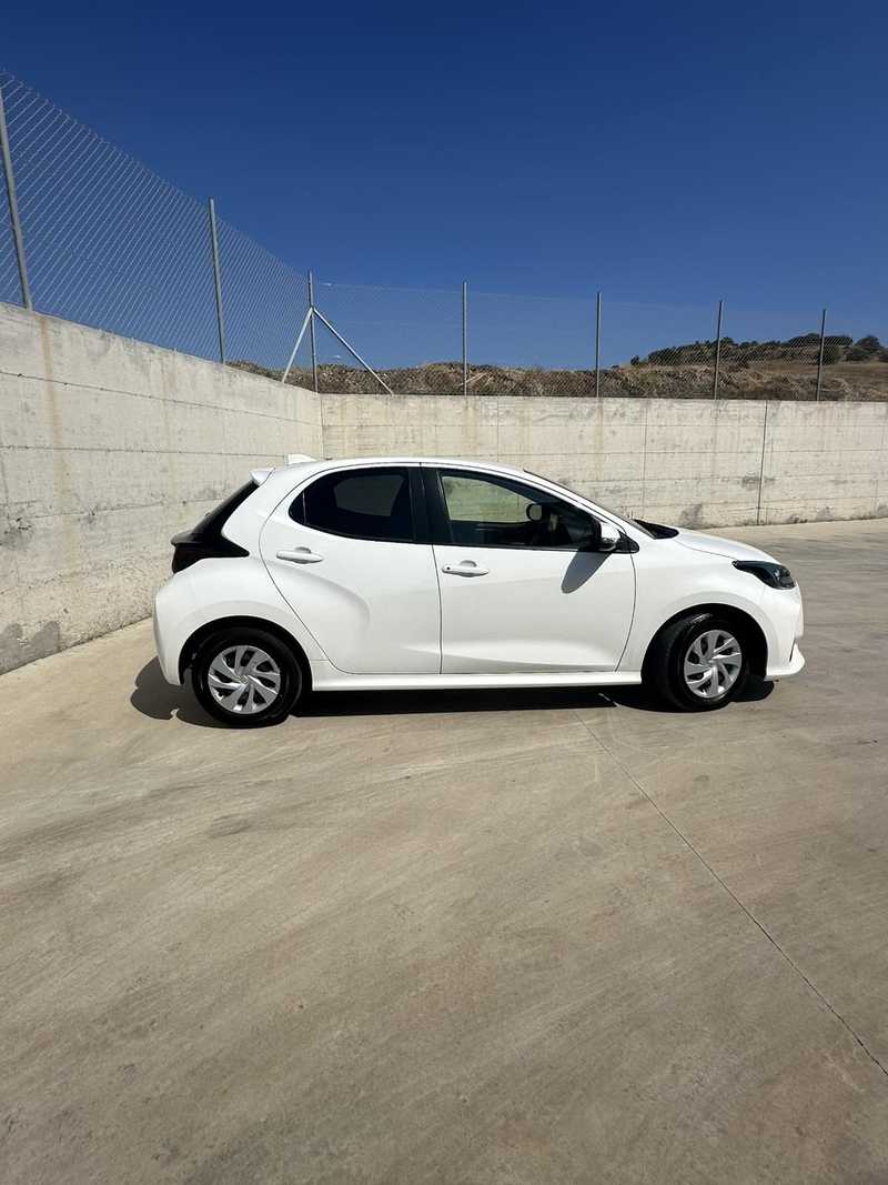 2022 Toyota Yaris 1,5L 2022 Cyprus
