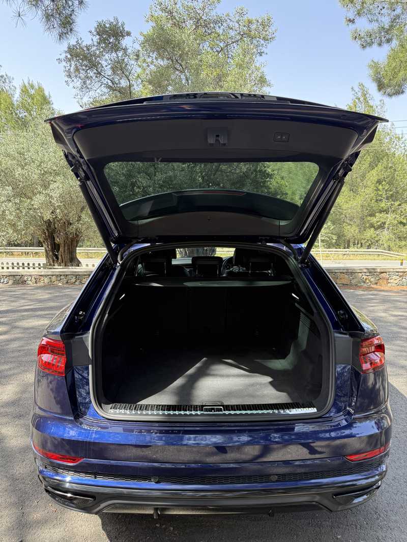 2022 Audi Q8 3,0L 2022 Cyprus