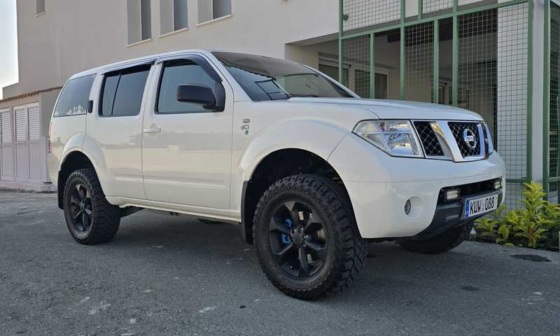 Nissan Pathfinder 2,5L 2008