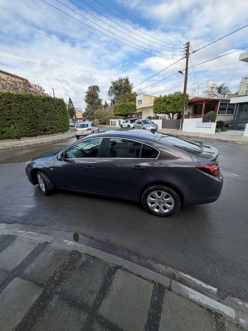 2015 Opel, Vauxhall Insignia 2,2L 2015 Cyprus