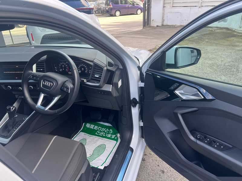 2023 Audi A1 1,0L 2023 Cyprus