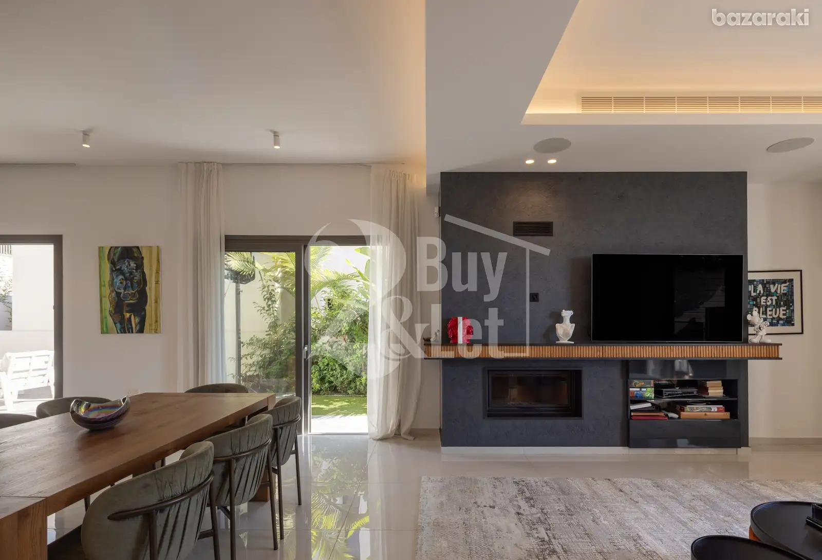 House, 3 bedrooms — 2