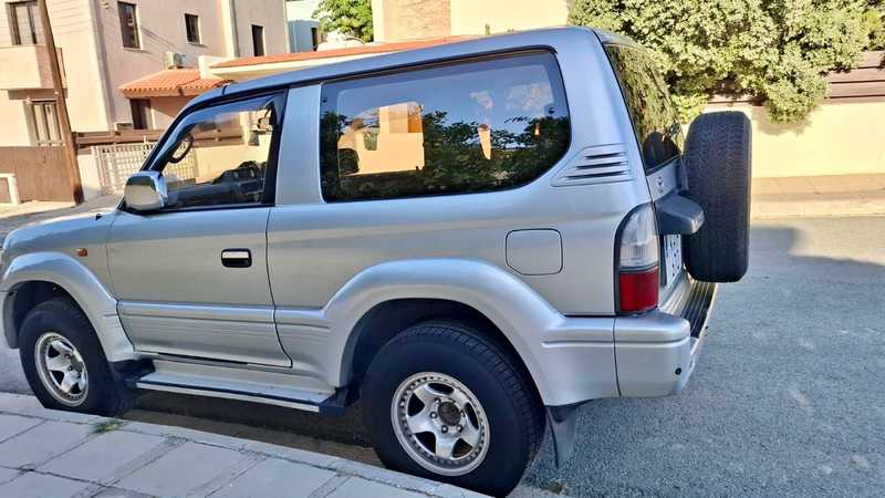 2000 Toyota Land Cruiser Prado 3,0L 2000 Cyprus