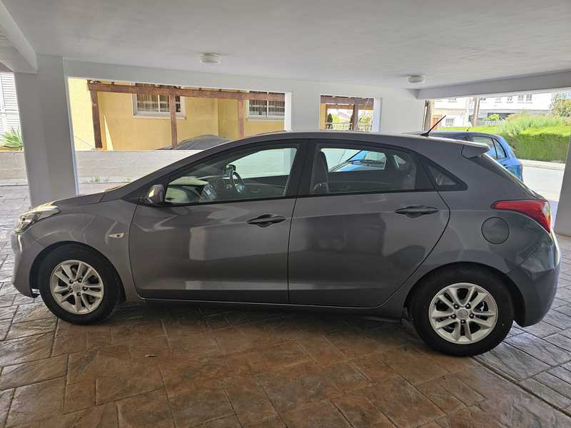2014 Hyundai i30 1,6L 2014 Cyprus