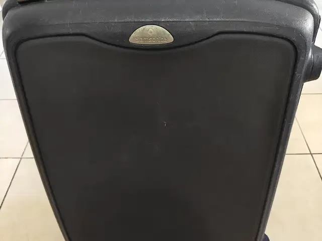 Samsonite large hard shell suitcase | original | working condition, Επαρχία Λευκωσίας — Αγλαντζιά