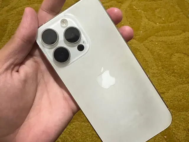 Iphone 15 pro, Nicosia — Nicosia - Kaimakli