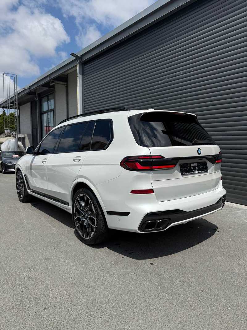2025 BMW X7 3,0L 2025 Cyprus