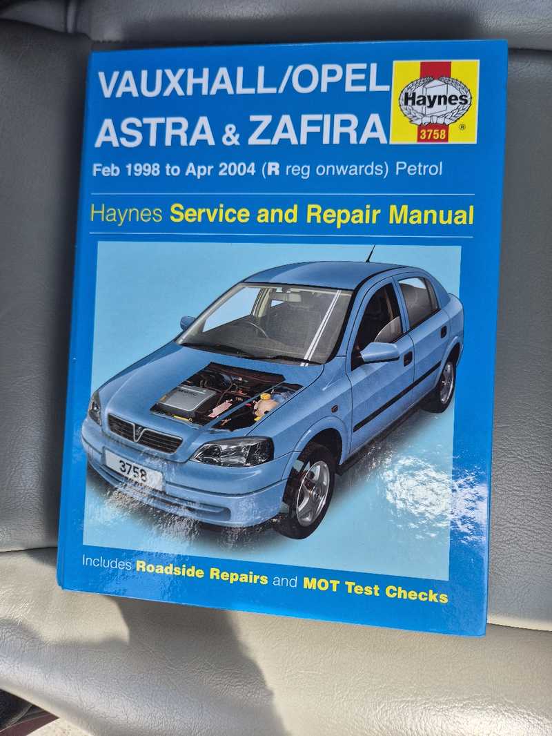 2001 Opel, Vauxhall Zafira 1,6L 2001 Cyprus