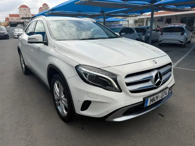 Mercedes-Benz GLA-Class