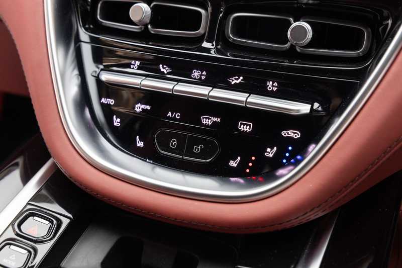 2023 Aston Martin DBX 4,0L 2023 Cyprus