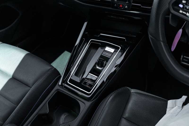 2024 Volkswagen Golf 2,0L 2024 Cyprus
