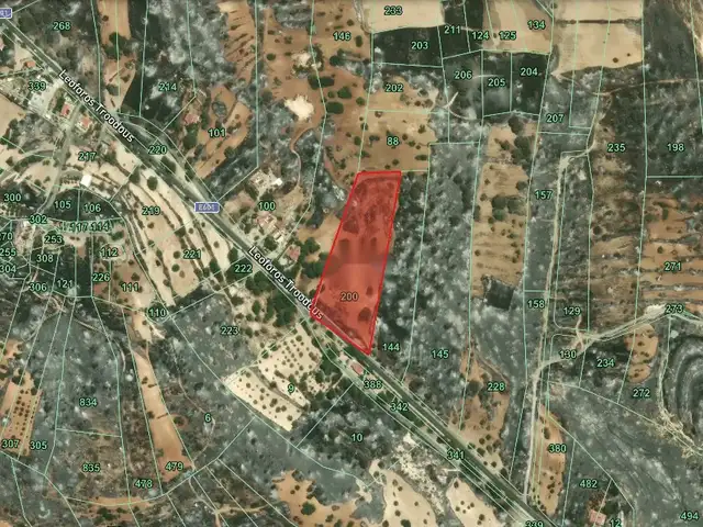 Residential Field 14047 m², Επαρχία Λεμεσού — Σούνι
