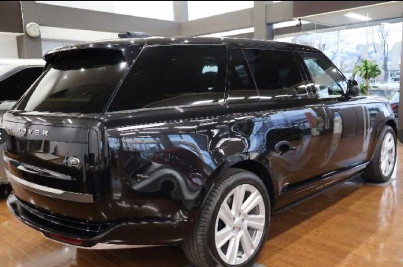 2024 Land Rover Range Rover Vogue 4,4L 2024 Cyprus