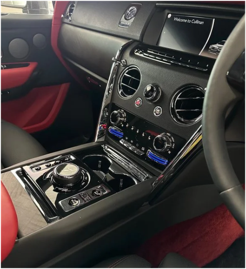 2023 Rolls Royce Cullinan 6,8L 2023 Cyprus
