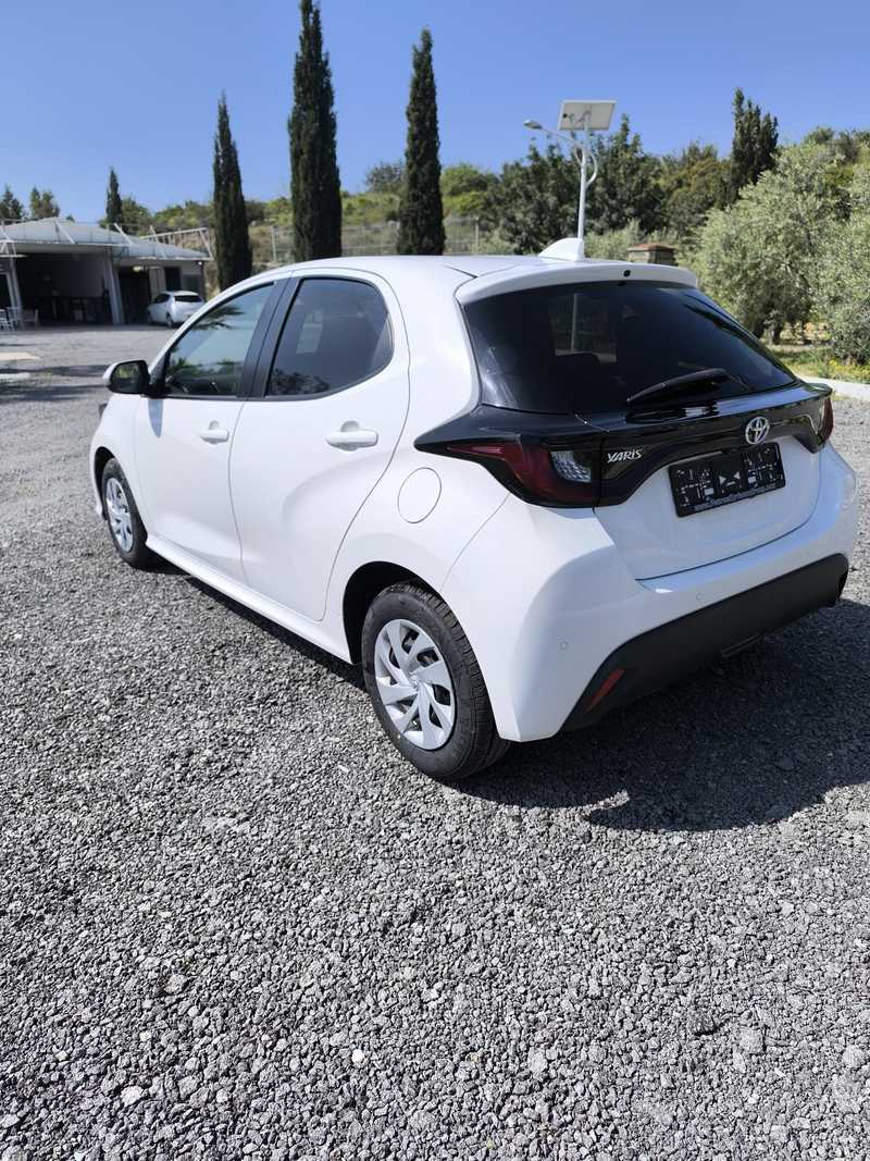 2022 Toyota Yaris 1,5L 2022 Cyprus