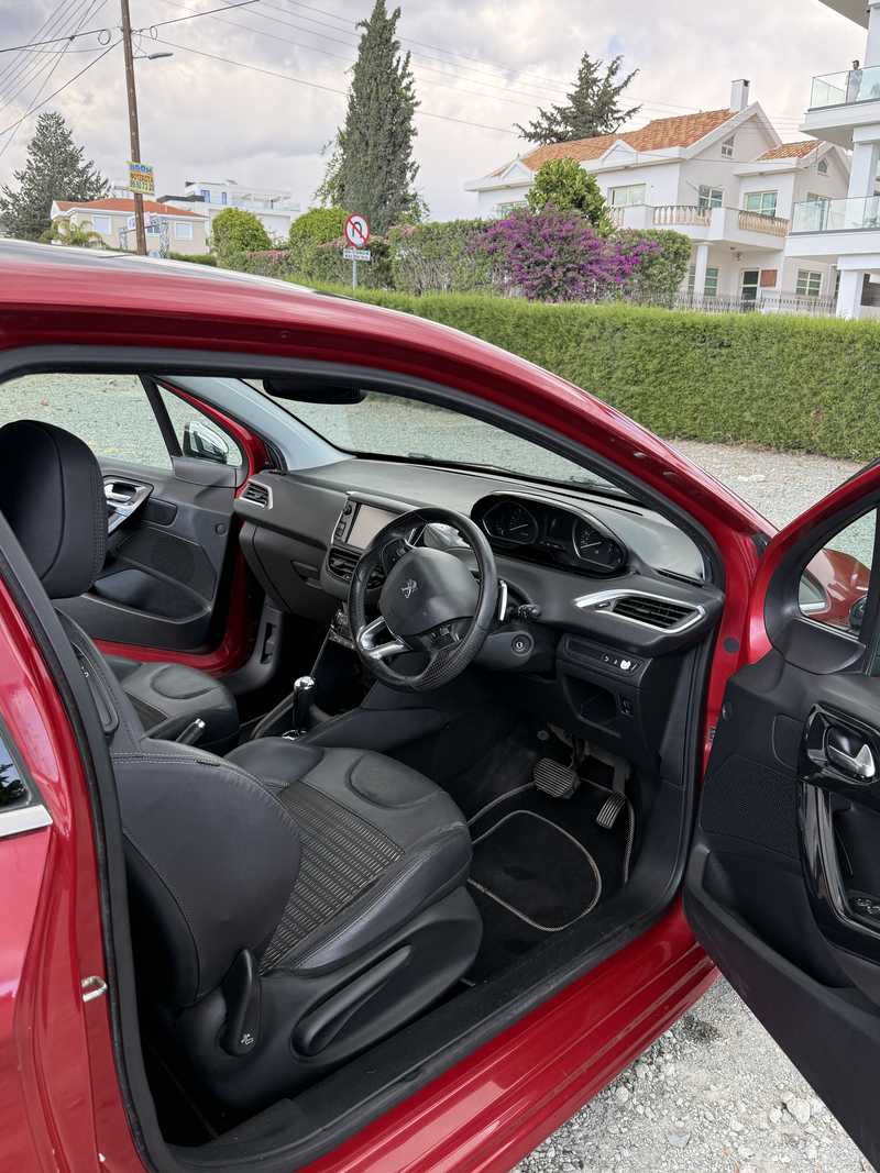 2013 Peugeot 208 1,6L 2013 Cyprus