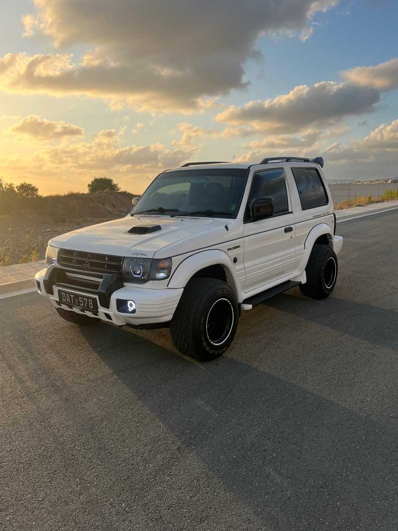 1994 Mitsubishi Pajero 2,5L 1994 Cyprus