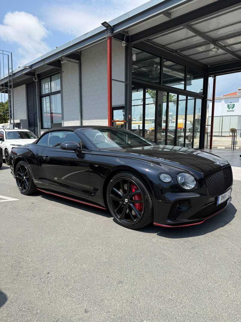 2022 Bentley Continental GTC 4,0L 2022 Cyprus