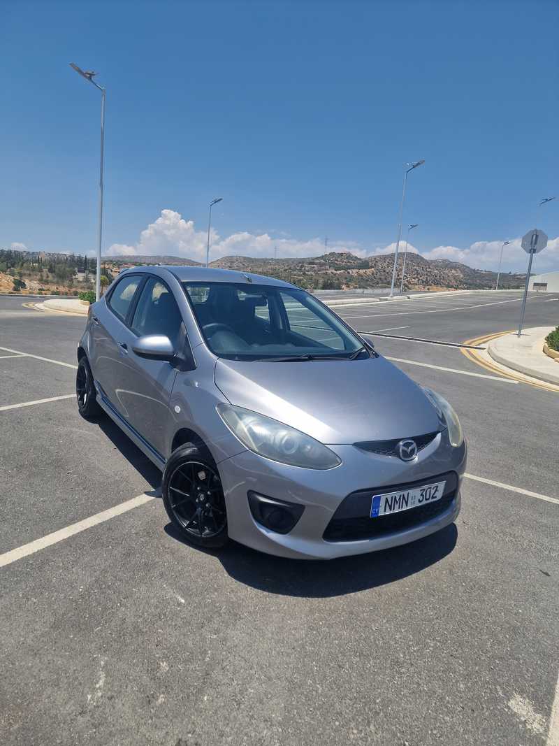 Mazda Demio 1,3L 2010